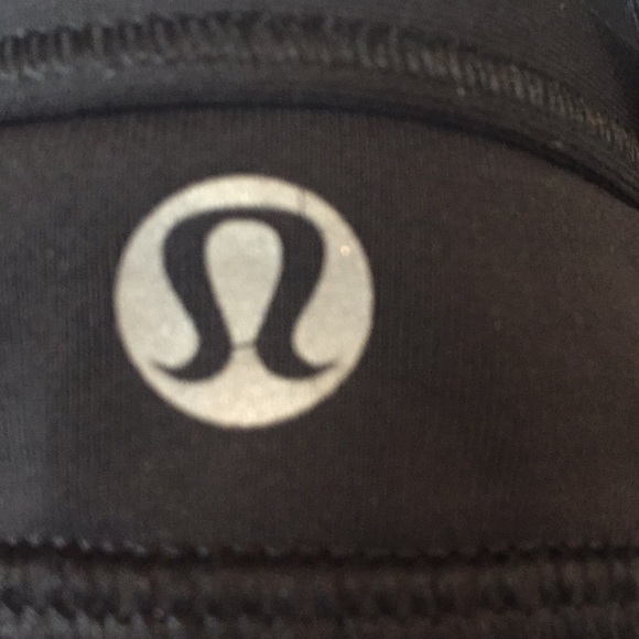 Lululemon CYB tank Size 6 Black - Picture 6 of 6